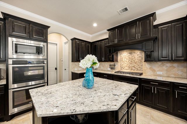 8992 Wind Jammer Lane, Montgomery, TX 77316