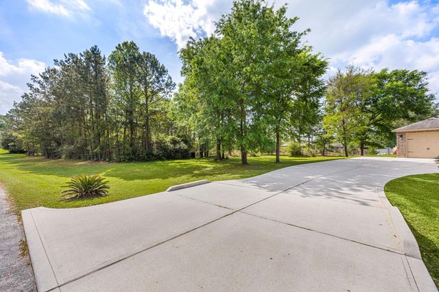 8992 Wind Jammer Lane, Montgomery, TX 77316