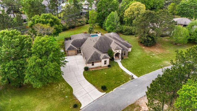 8992 Wind Jammer Lane, Montgomery, TX 77316