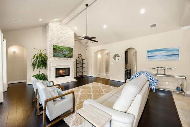 8992 Wind Jammer Lane, Montgomery, TX 77316