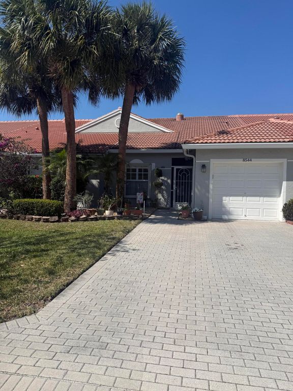 8544 Logia Circle, Boynton Beach, FL 33472