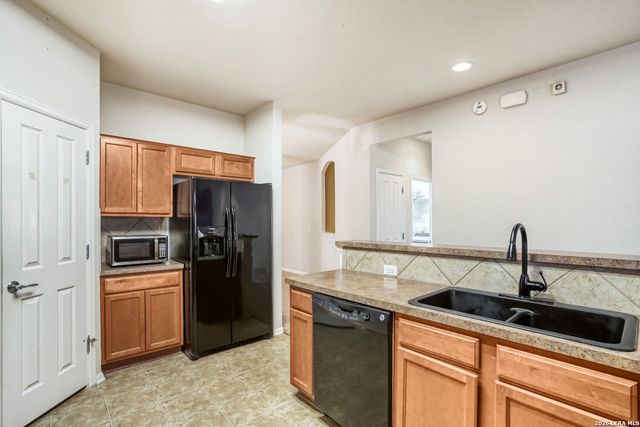 4722 Thomas Rusk, San Antonio, TX 78253