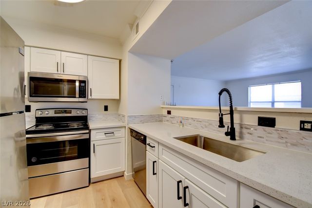 8101 West Flamingo Road 1065, Las Vegas, NV 89147