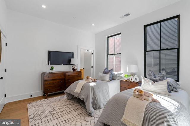 249 PHILIP WAY, Philadelphia, PA 19106