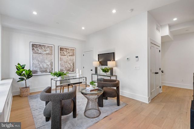 249 PHILIP WAY, Philadelphia, PA 19106