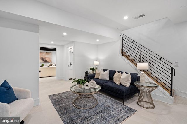 249 PHILIP WAY, Philadelphia, PA 19106