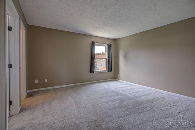 617 Willow Place, Trenton, OH 45067