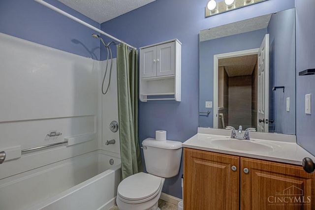 617 Willow Place, Trenton, OH 45067