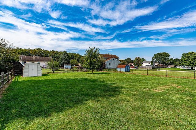 617 Willow Place, Trenton, OH 45067