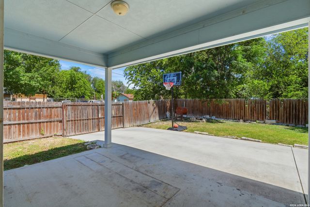 3215 Pitluk Ave, San Antonio, TX 78211