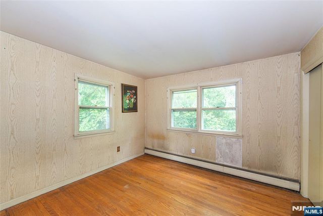 115 Hampshire Hill Road, Upper Saddle River, NJ 07458