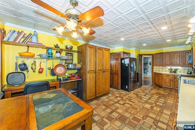 115 Hampshire Hill Road, Upper Saddle River, NJ 07458