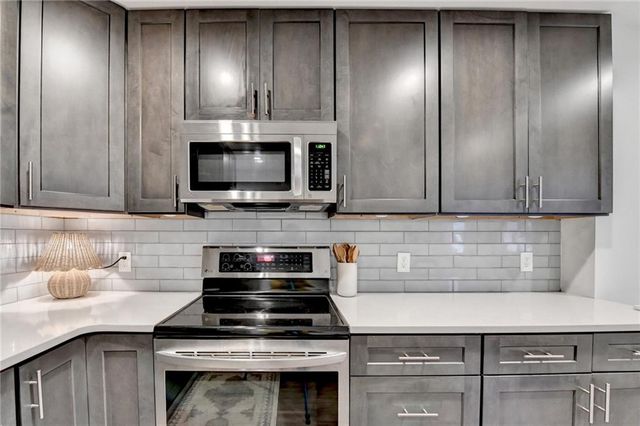 318 Cottage Court, Ball Ground, GA 30107