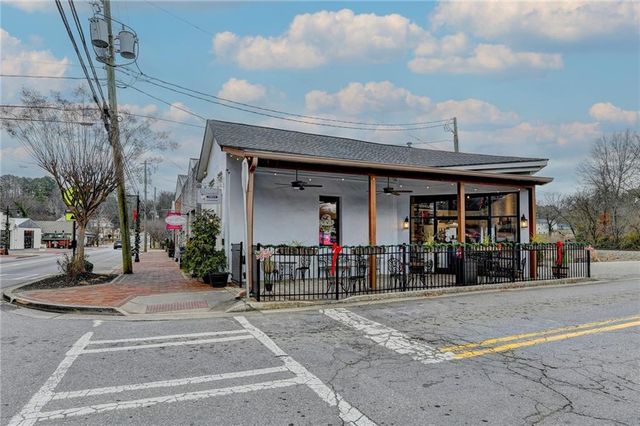 318 Cottage Court, Ball Ground, GA 30107