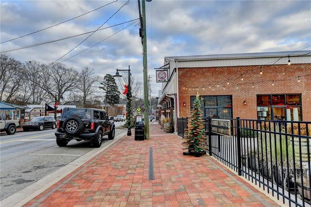 318 Cottage Court, Ball Ground, GA 30107