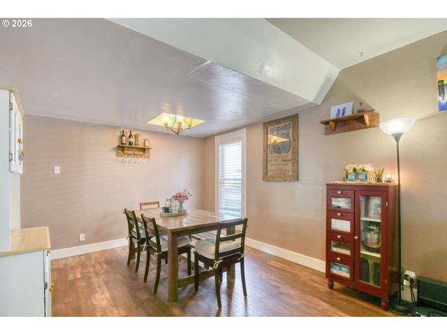 417 Nw 4TH St, Pendleton, OR 97801