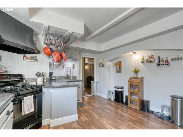 417 Nw 4TH St, Pendleton, OR 97801
