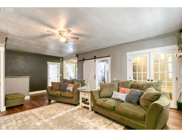 417 Nw 4TH St, Pendleton, OR 97801