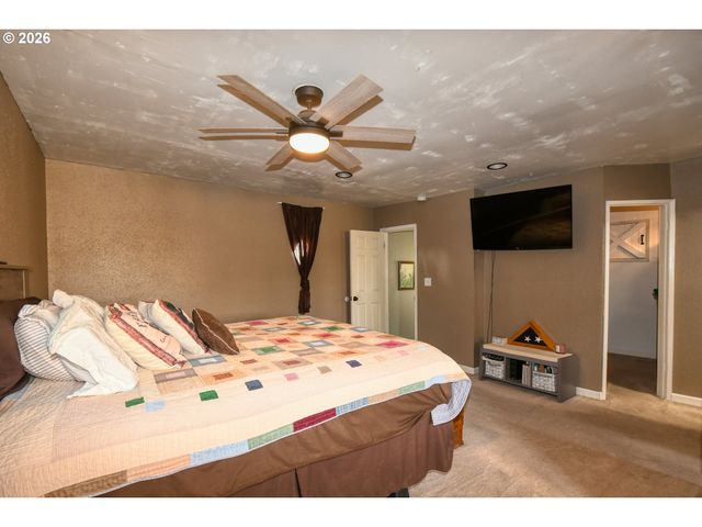 417 Nw 4TH St, Pendleton, OR 97801