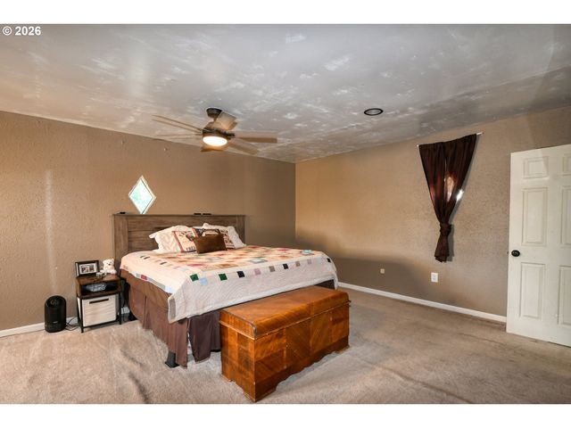 417 Nw 4TH St, Pendleton, OR 97801