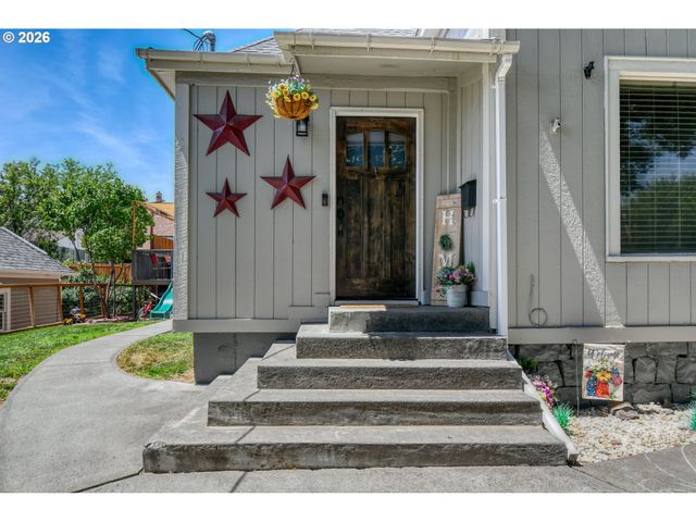 417 Nw 4TH St, Pendleton, OR 97801