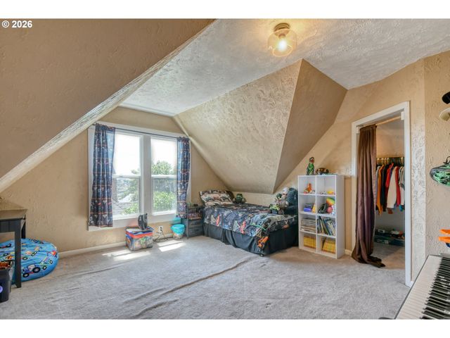 417 Nw 4TH St, Pendleton, OR 97801