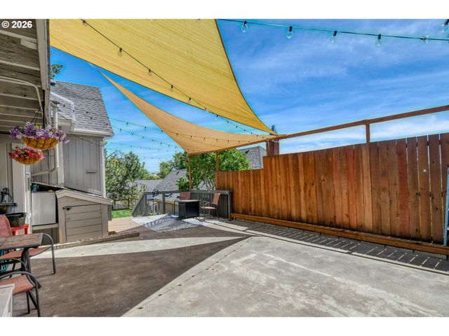 417 Nw 4TH St, Pendleton, OR 97801