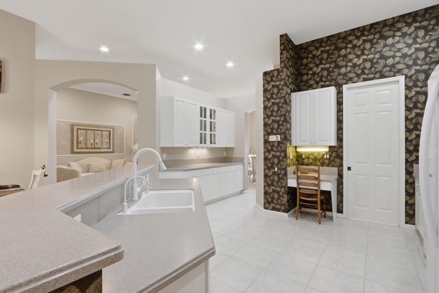 6778 Treves Way, Boynton Beach, FL 33437