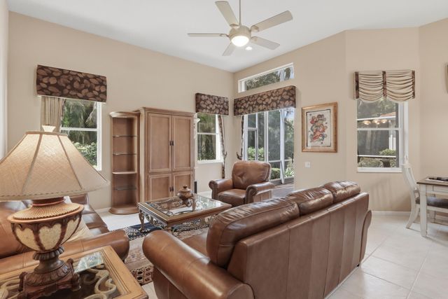 6778 Treves Way, Boynton Beach, FL 33437