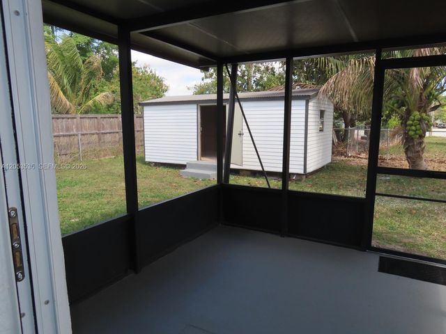 95 SW 17th Ter, Homestead, FL 33030
