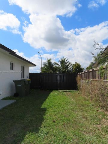 95 SW 17th Ter, Homestead, FL 33030