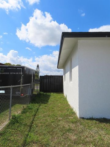 95 SW 17th Ter, Homestead, FL 33030