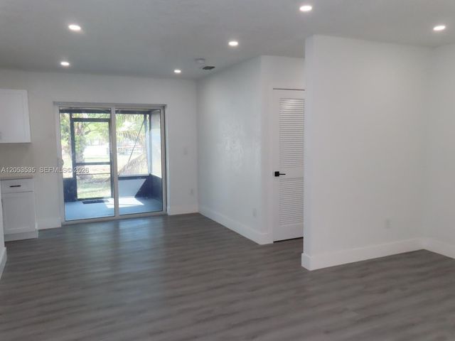 95 SW 17th Ter, Homestead, FL 33030