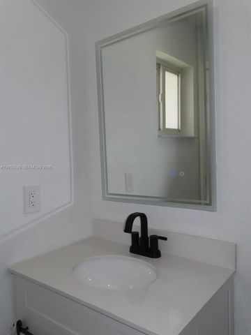 95 SW 17th Ter, Homestead, FL 33030