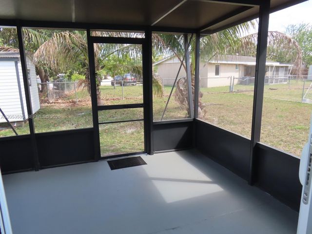 95 SW 17th Ter, Homestead, FL 33030