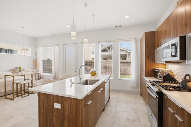 4408 Santorini Lane, Houston, TX 77045