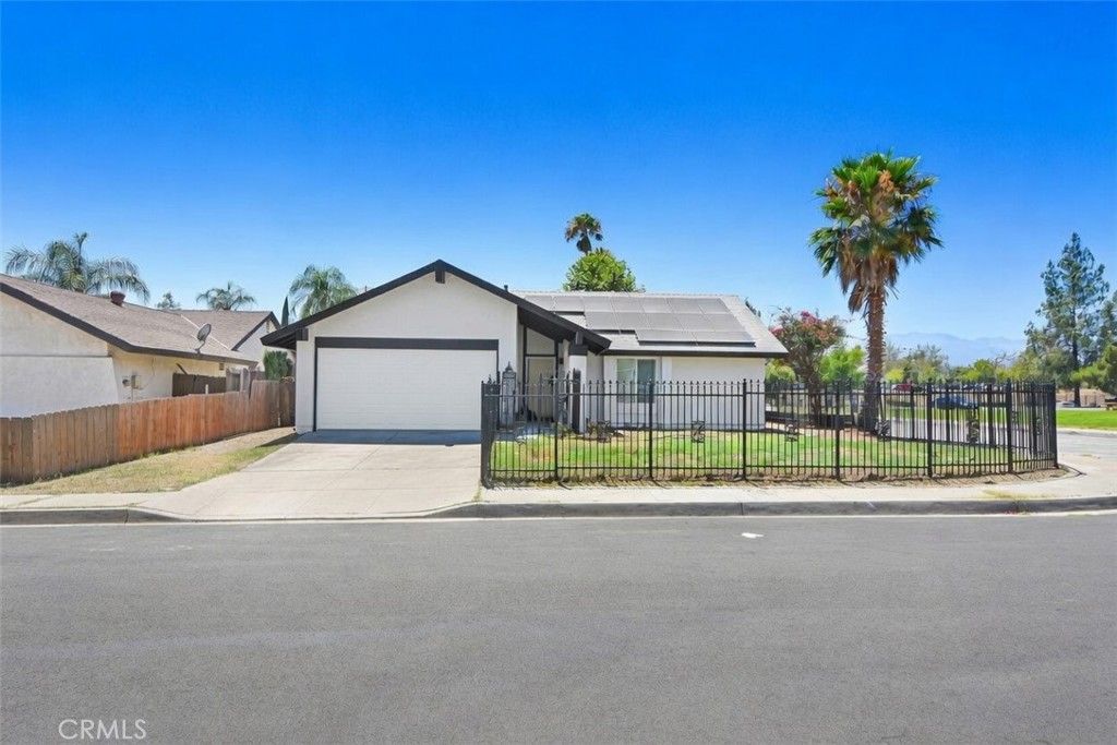 Image 1 of property listing at 3294 Roberds, San Bernardino, CA 92405