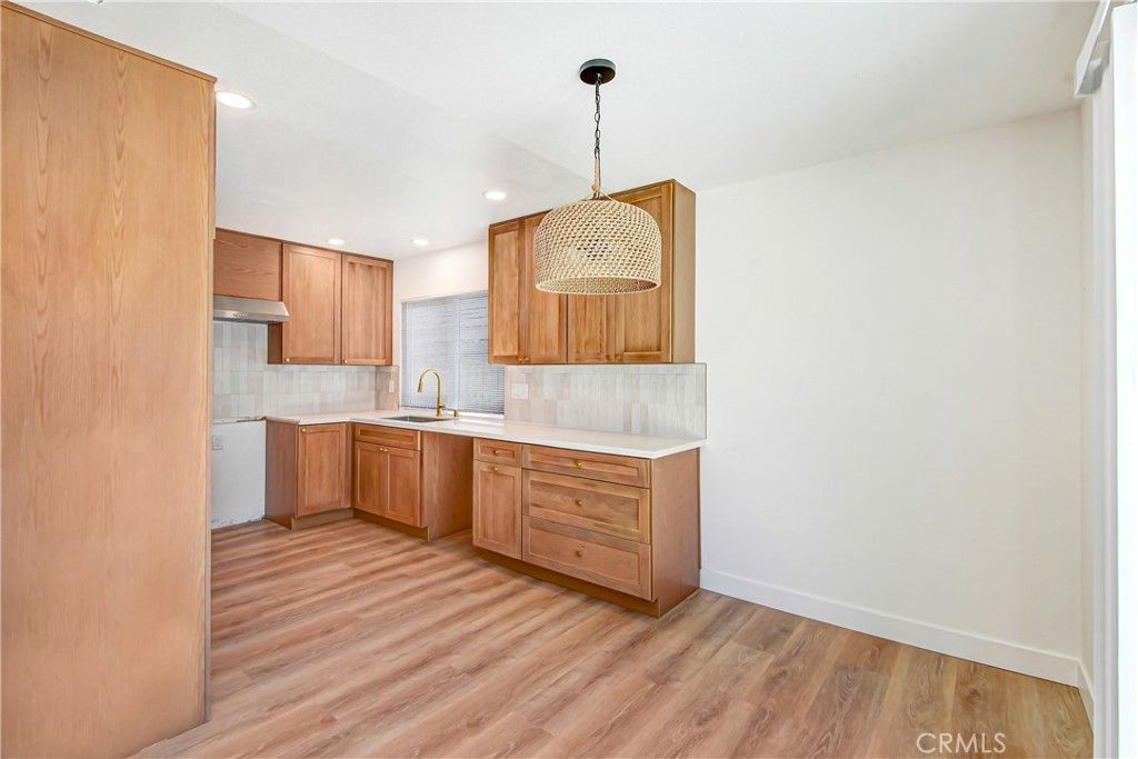 Image 8 of property listing at 3294 Roberds, San Bernardino, CA 92405