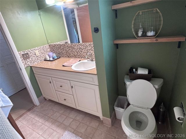 1868 E 57th Place, Tulsa, OK 74105