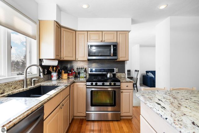 3605 Silver Farms Lane, Traverse City, MI 49684