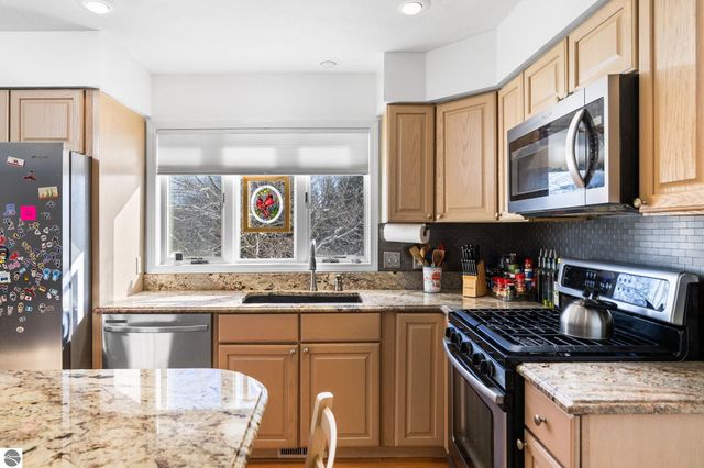 3605 Silver Farms Lane, Traverse City, MI 49684