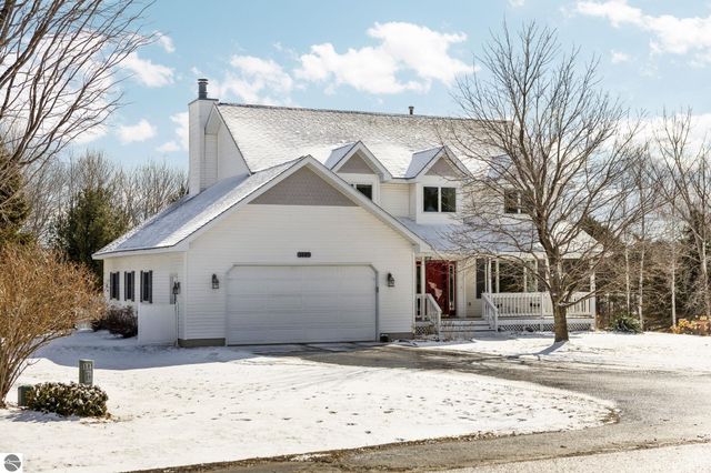3605 Silver Farms Lane, Traverse City, MI 49684