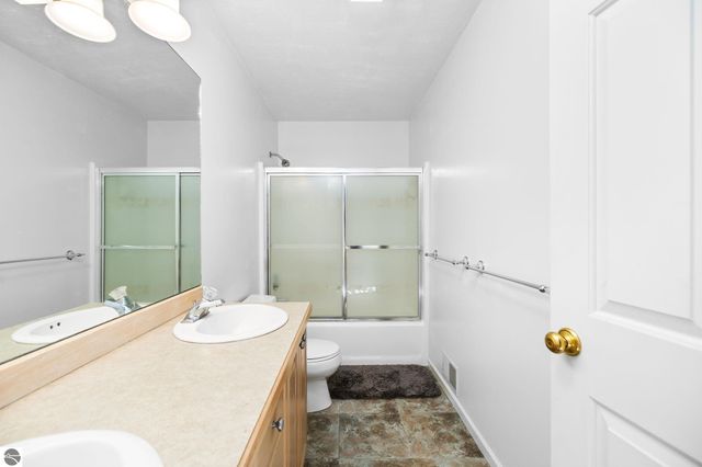 3605 Silver Farms Lane, Traverse City, MI 49684