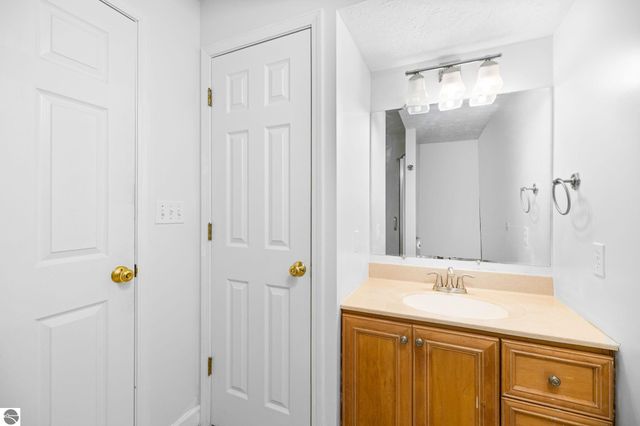 3605 Silver Farms Lane, Traverse City, MI 49684