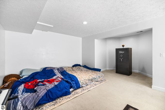 3605 Silver Farms Lane, Traverse City, MI 49684