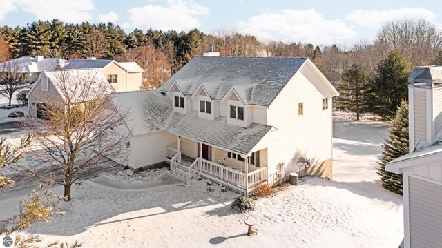 3605 Silver Farms Lane, Traverse City, MI 49684
