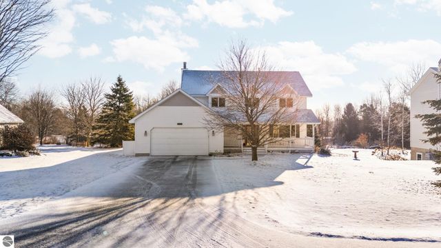 3605 Silver Farms Lane, Traverse City, MI 49684