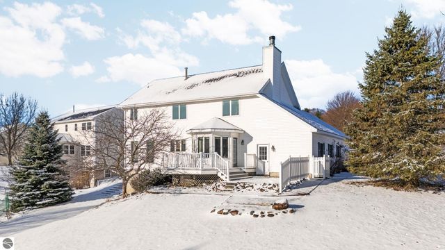 3605 Silver Farms Lane, Traverse City, MI 49684