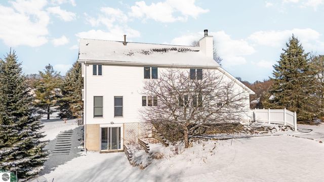 3605 Silver Farms Lane, Traverse City, MI 49684