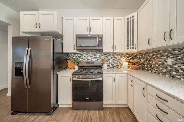 412 Academy Avenue, Spiceland, IN 47385